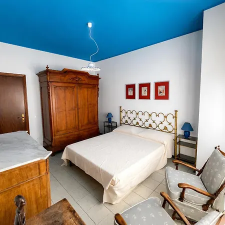 Δωμάτια σε οικογενειακή κατοικία Ugo's Hospitality Κάλιαρι